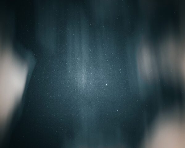 Un cielo oscuro con estrellas Un cielo oscuro con estrellas