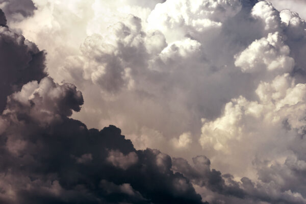 Cielo nublado con muchas nubes Cielo nublado con muchas nubes