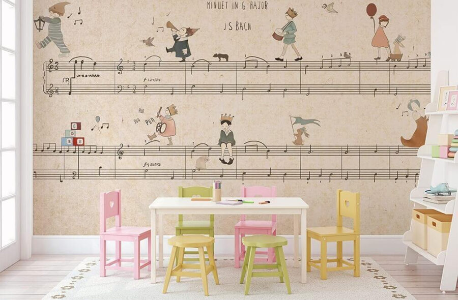 Partitura con dibujos de personas tocando instrumentos