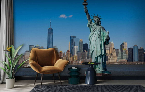 Estatua de la libertad con una ciudad al fondo Estatua de la libertad con una ciudad al fondo