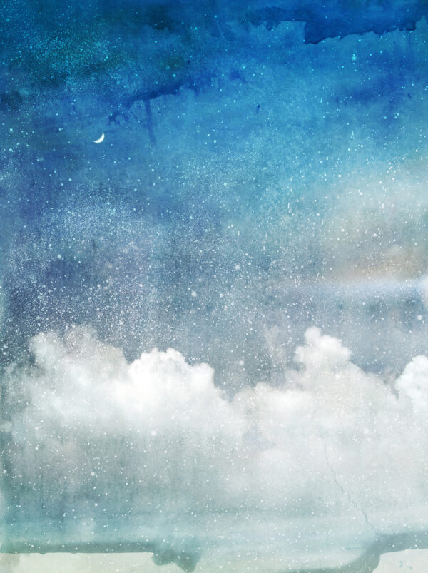 Cielo azul con nubes y luna creciente Cielo azul con nubes y luna creciente