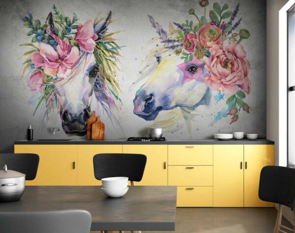Pareja de caballos con flores en la cabeza u14264pik2 600x475 - Pareja de caballos con flores en la cabeza