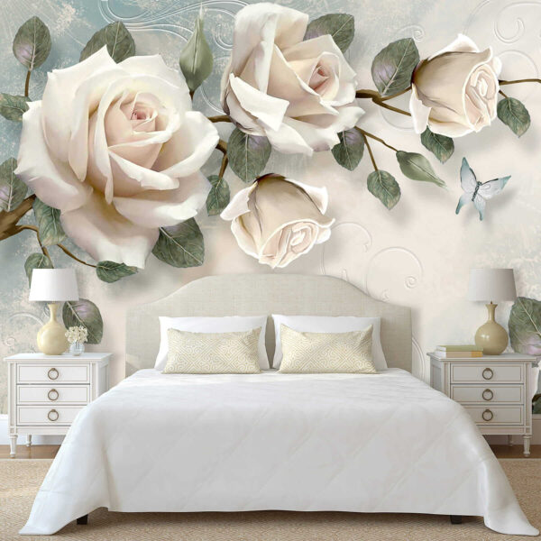 Delicadas rosas con suaves mariposas. Delicadas rosas con suaves mariposas.
