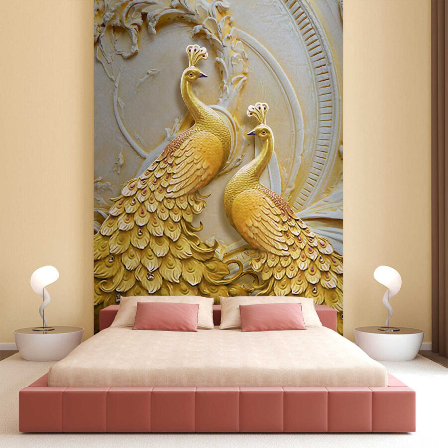 Elegantes pavos reales en relieve ornamentado