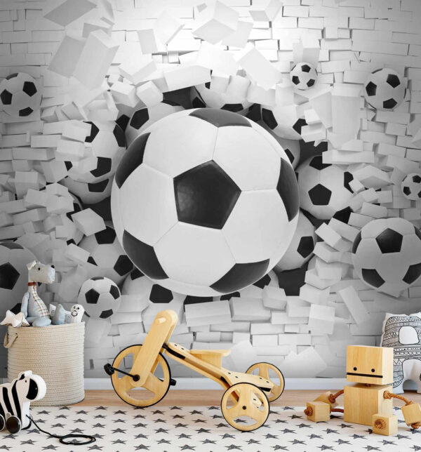 Grupo de balones de fútbol en una pila de ladrillos Grupo de balones de fútbol en una pila de ladrillos