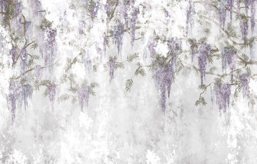 Pared blanca con flores moradas