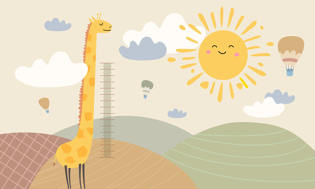 Una jirafa de pie en un campo con un sol y nubes Una jirafa de pie en un campo con un sol y nubes