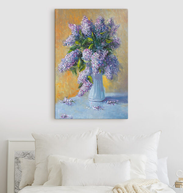 Cuadros Cuadros Un cuadro que representa un ramo de flores moradas en un jarrón blanco (SKU: s37842)