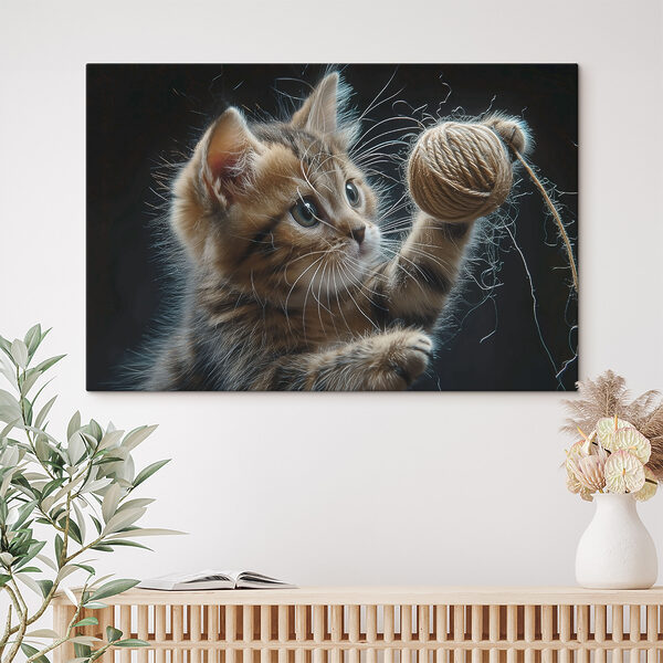 Cuadros Un gato jugando con un ovillo de lana (SKU: s38463) Cuadros Cuadros Un gato jugando con un ovillo de lana (SKU: s38463)