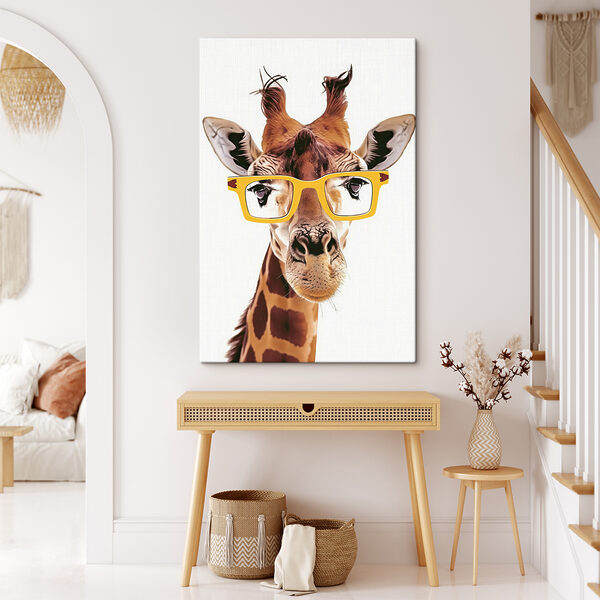 Cuadros Cuadros Una jirafa con gafas amarillas (SKU: s38503)