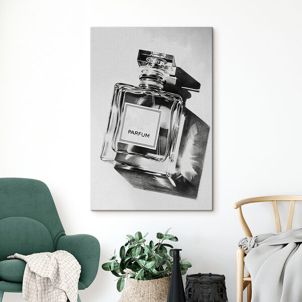 Cuadros Una foto en blanco y negro de un frasco de perfume