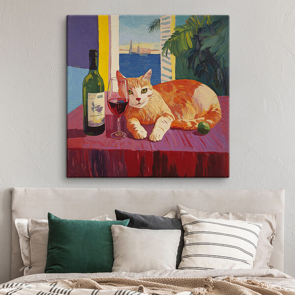 Cuadros Cuadros Un gato tumbado sobre una mesa junto a una botella de vino (SKU: s40269)