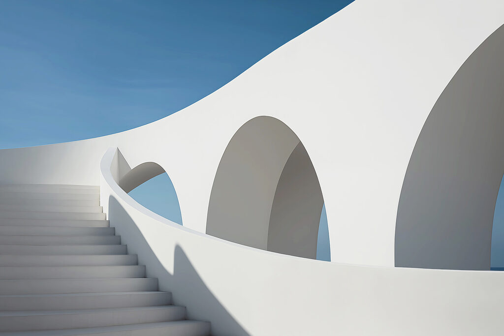 Escalera blanca con arcos Escalera blanca con arcos