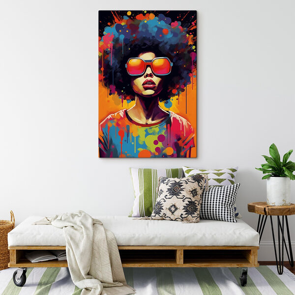 Cuadros Mujer con un gran peinado afro y gafas de sol