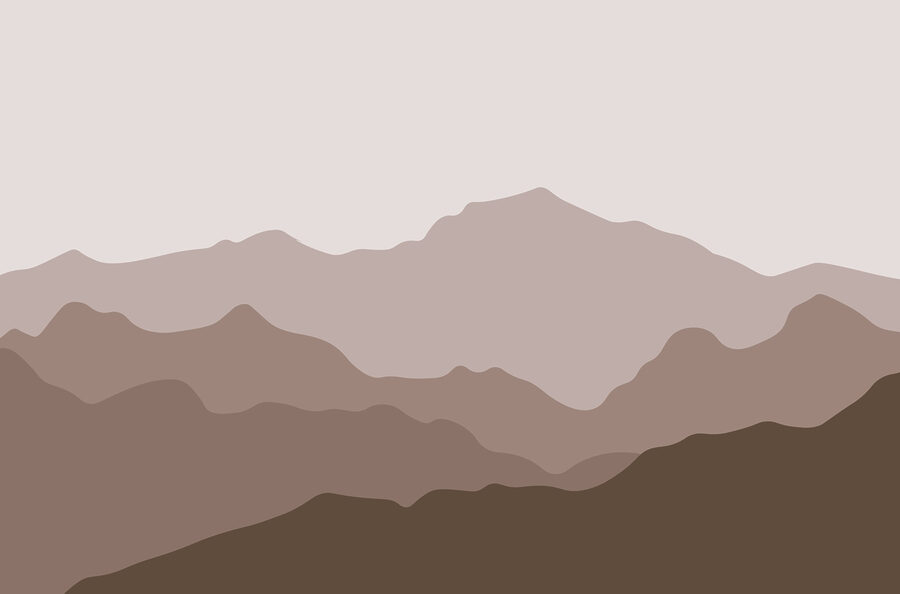 Cordillera con cielo gris