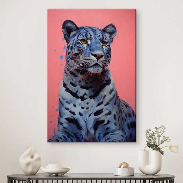 Cuadros Cuadros Un felino majestuoso con un pelaje de colores llamativos (SKU: s41658)