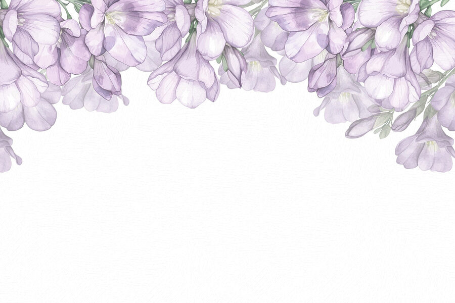 Hilera de flores moradas
