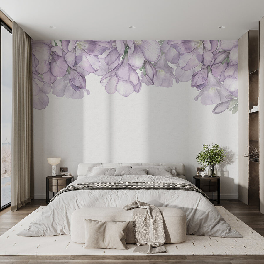 Hilera de flores moradas