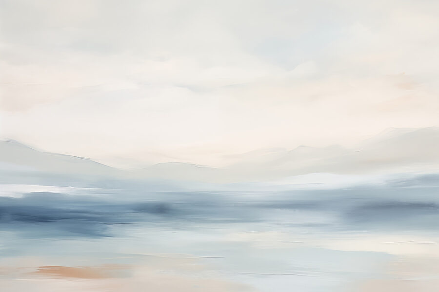 Agua con cielo nublado