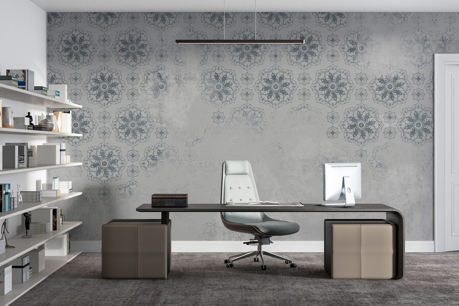 Papel pintado gris y blanco con motivos