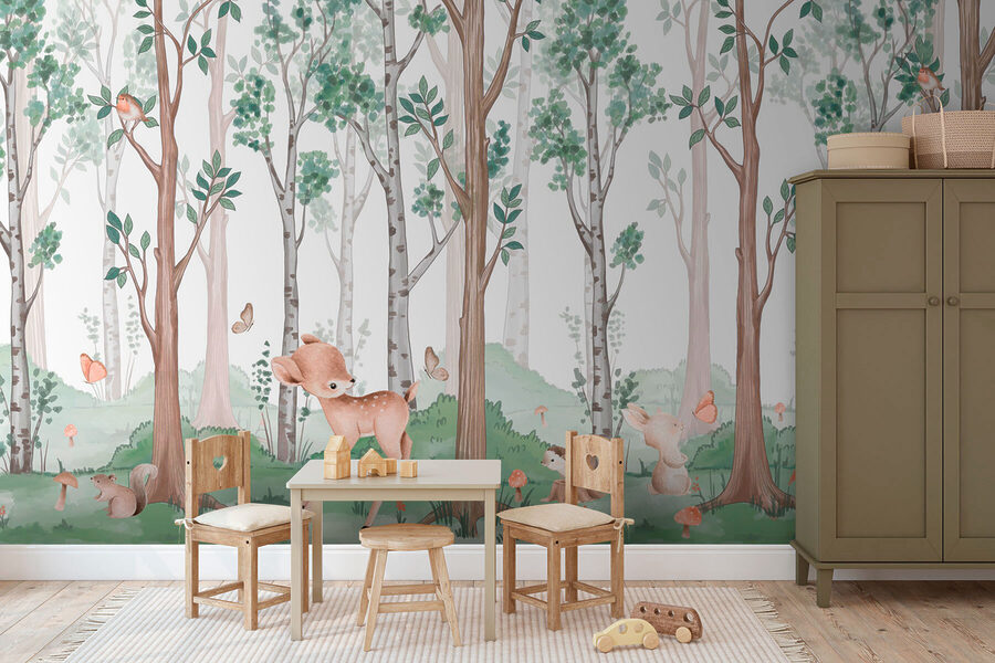 Papel pintado con un bosque de árboles y animales