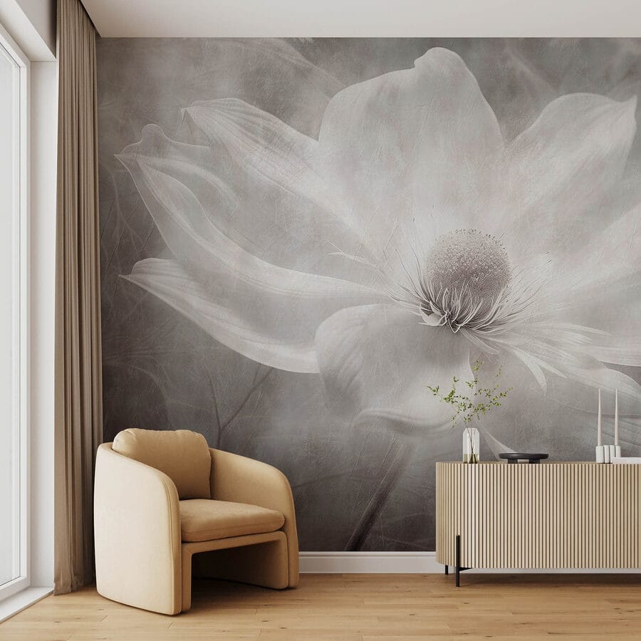 Flor blanca con centro negro