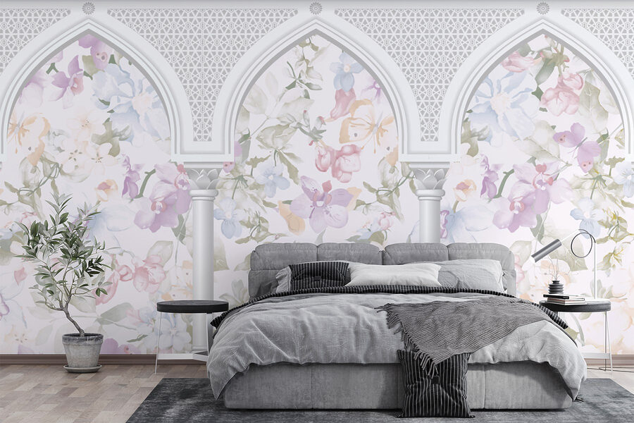 Papel pintado con flores y arcos