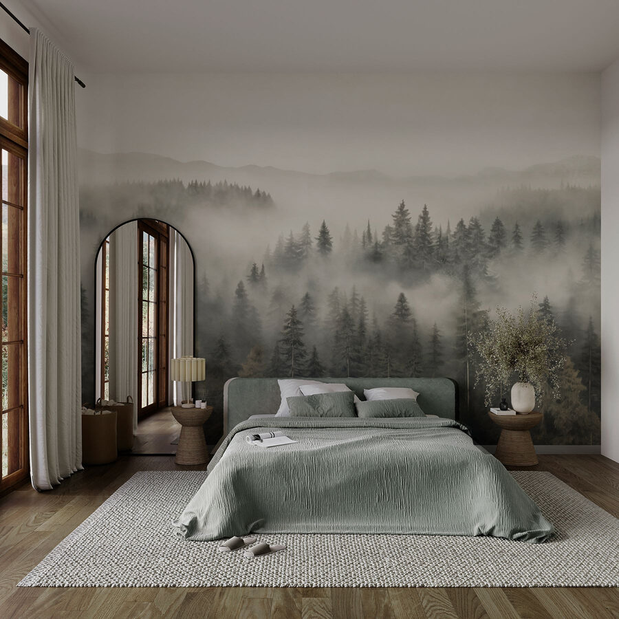 Bosque con niebla y montañas