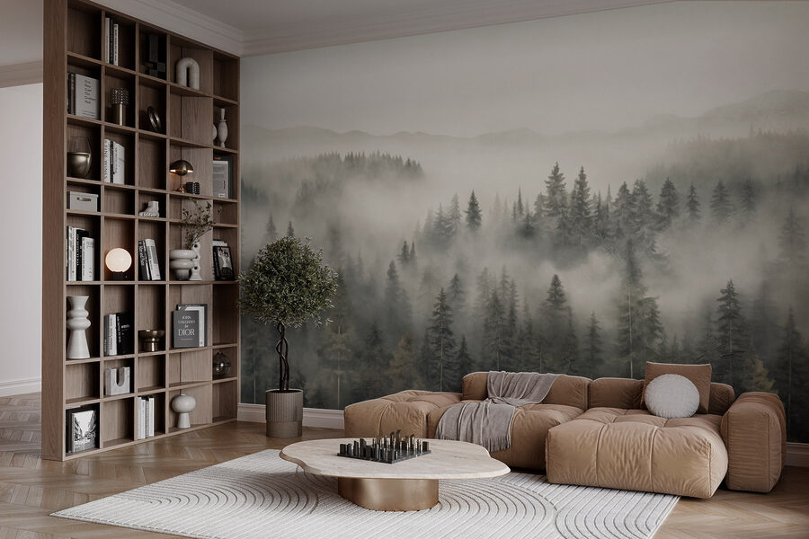 Bosque con niebla y montañas