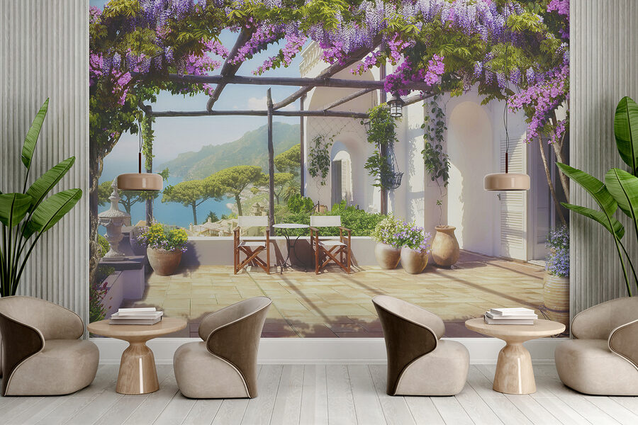 Patio con flores y plantas moradas