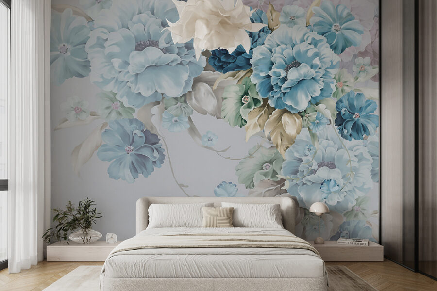 Elegante arreglo floral en tonos suaves.
