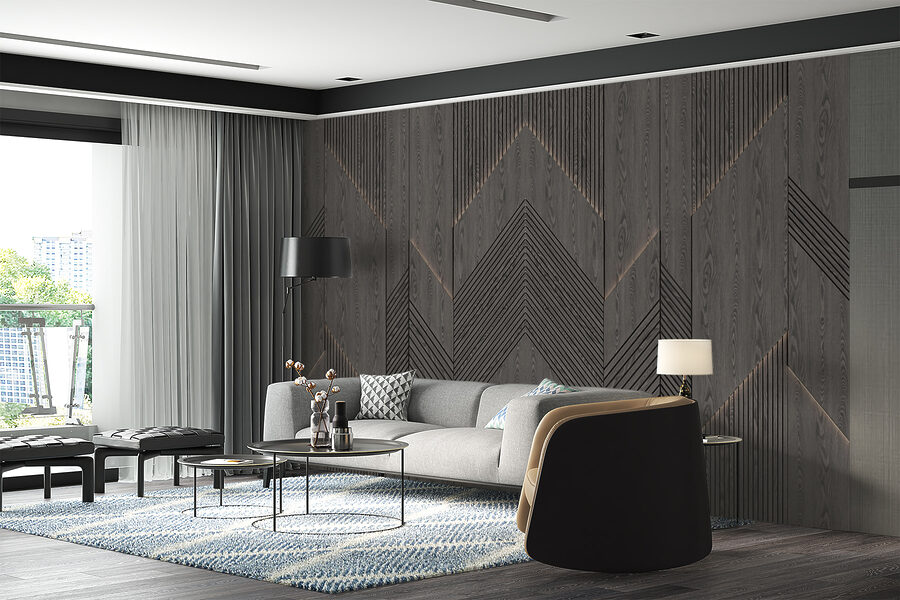 Motivos geométricos en madera oscura.