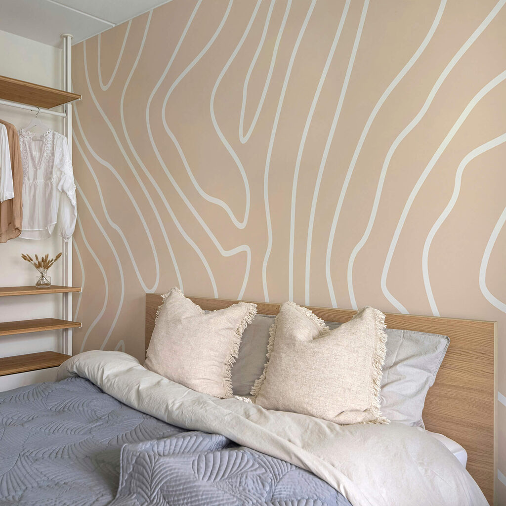 Líneas blancas sobre fondo rosa