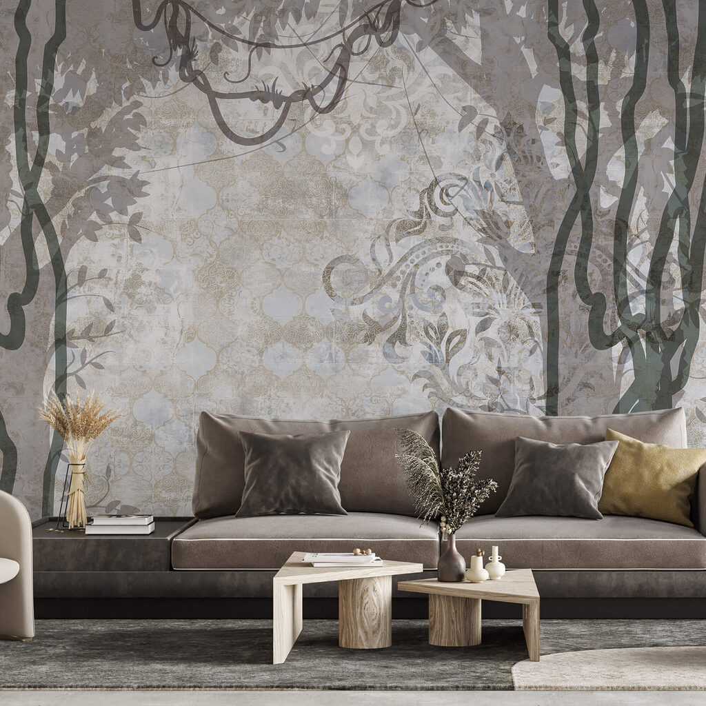 Pared blanca con enredaderas y hojas