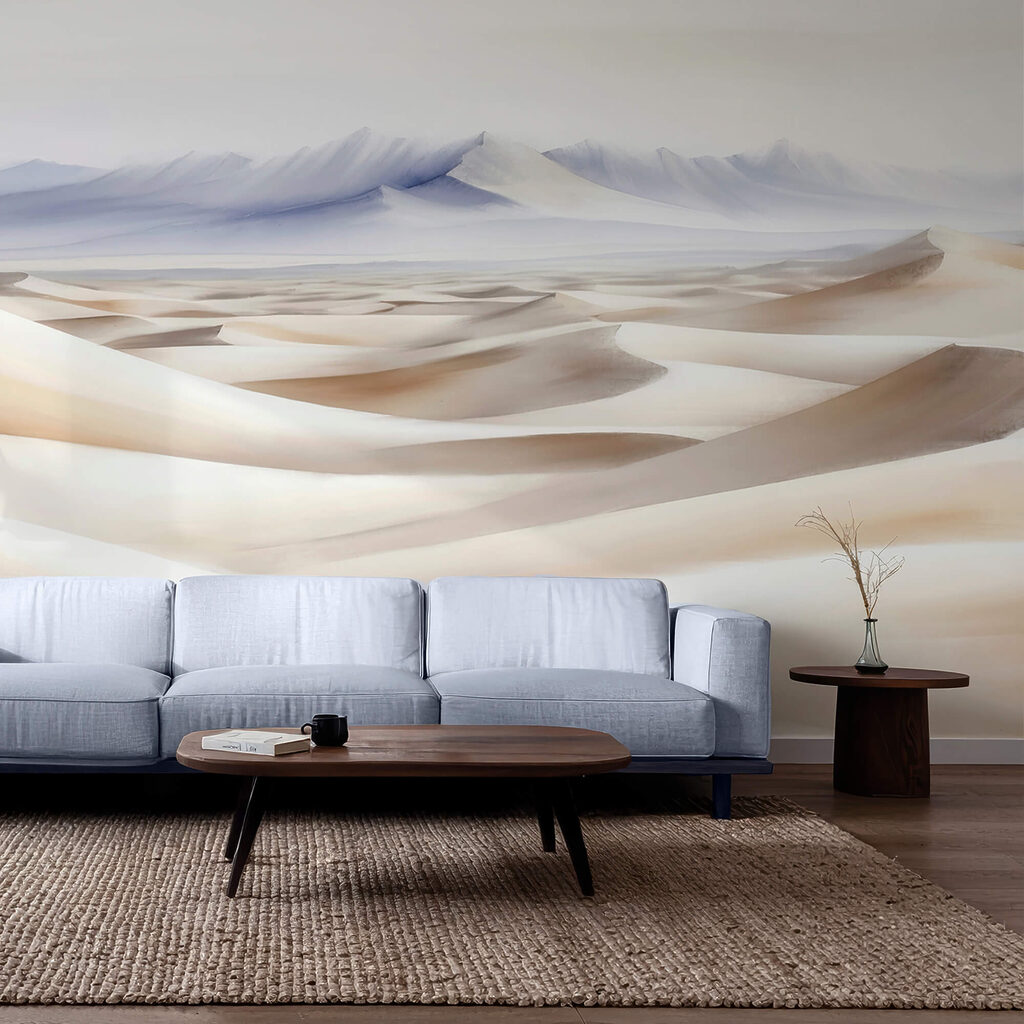 Paisaje desértico con montañas al fondo