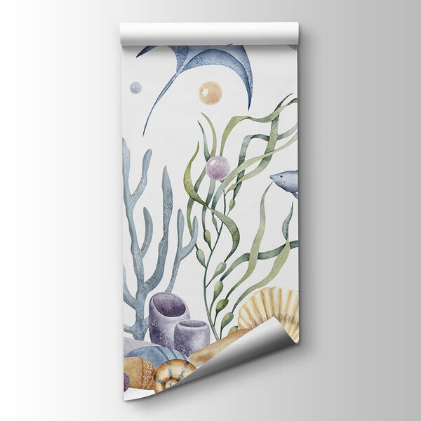 Sea life with fish and seaweed