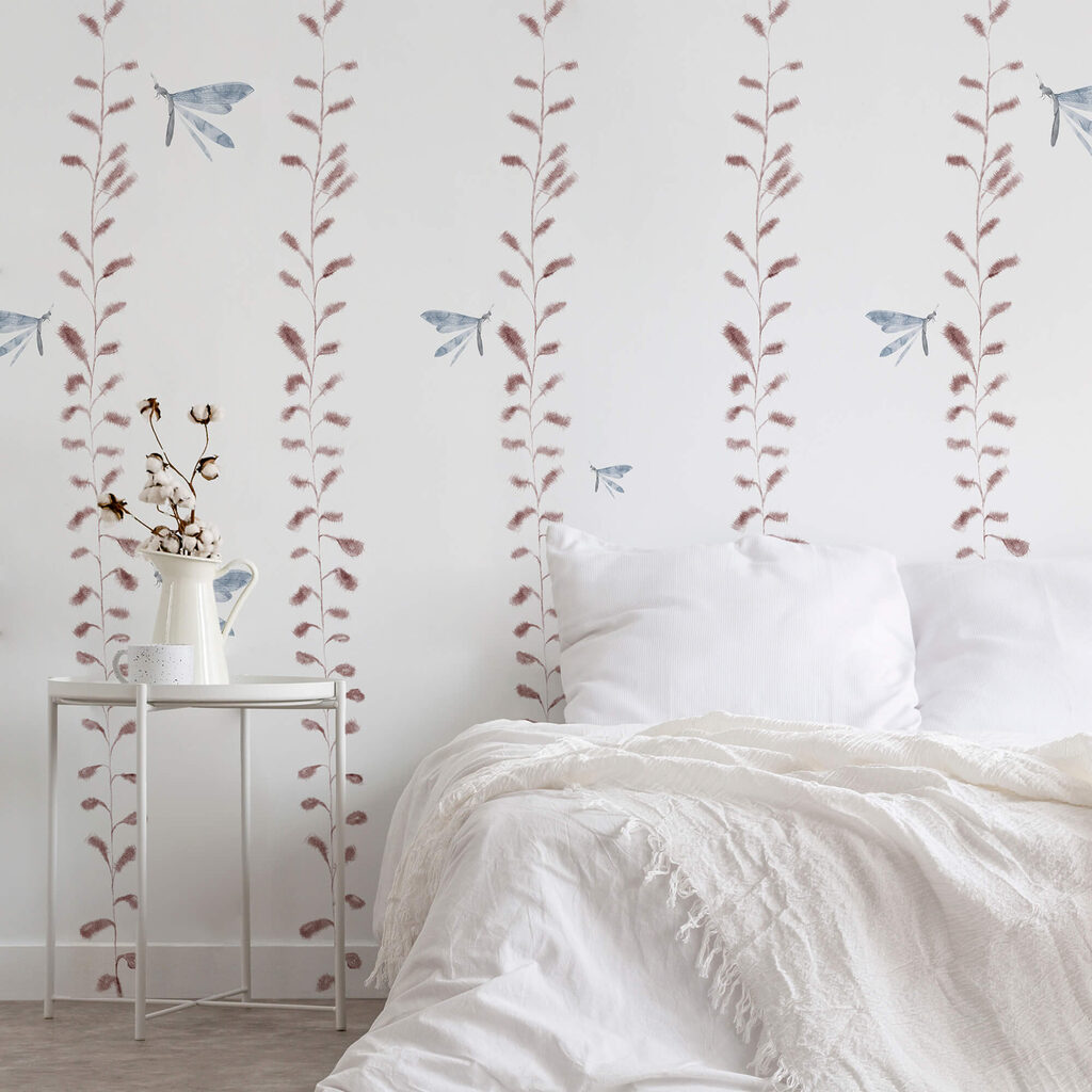 Papel pintado con libélulas y hojas