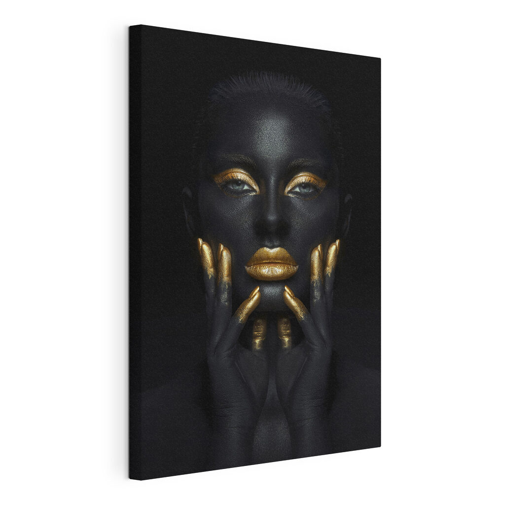 Mystic contrast in metallic allure