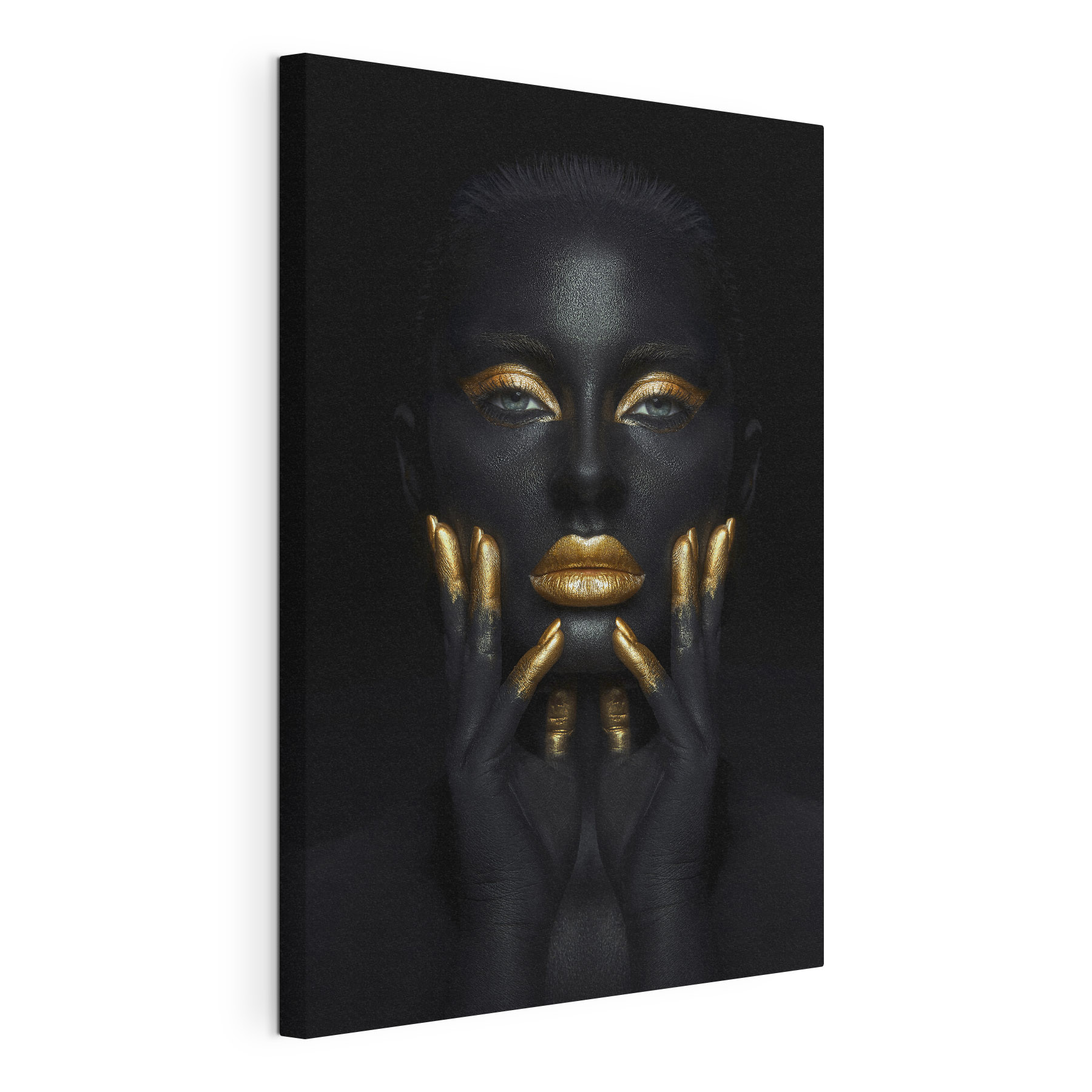 Mystic contrast in metallic allure