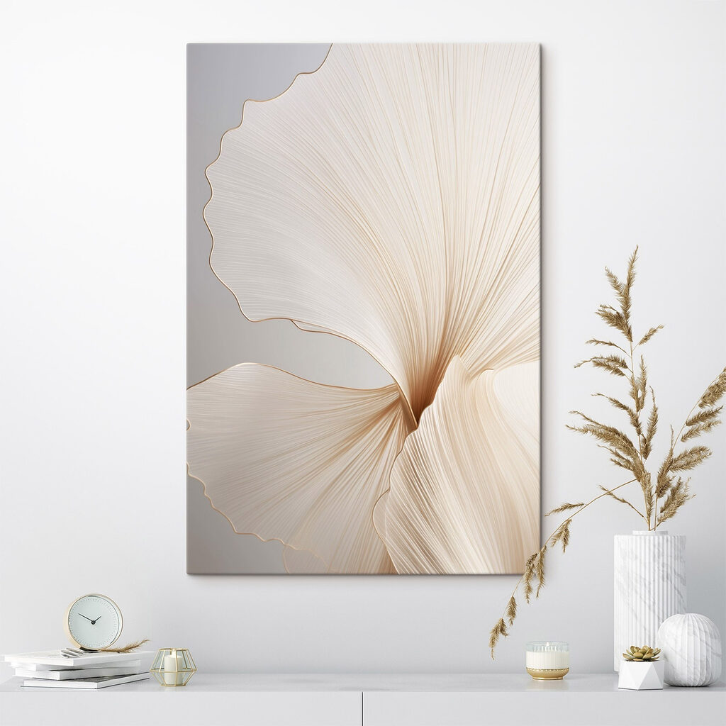 Delicate curves and flowing lines