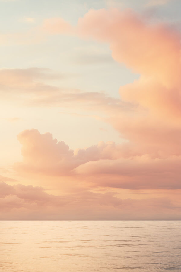 Cuerpo de agua con nubes en el cielo Cuerpo de agua con nubes en el cielo