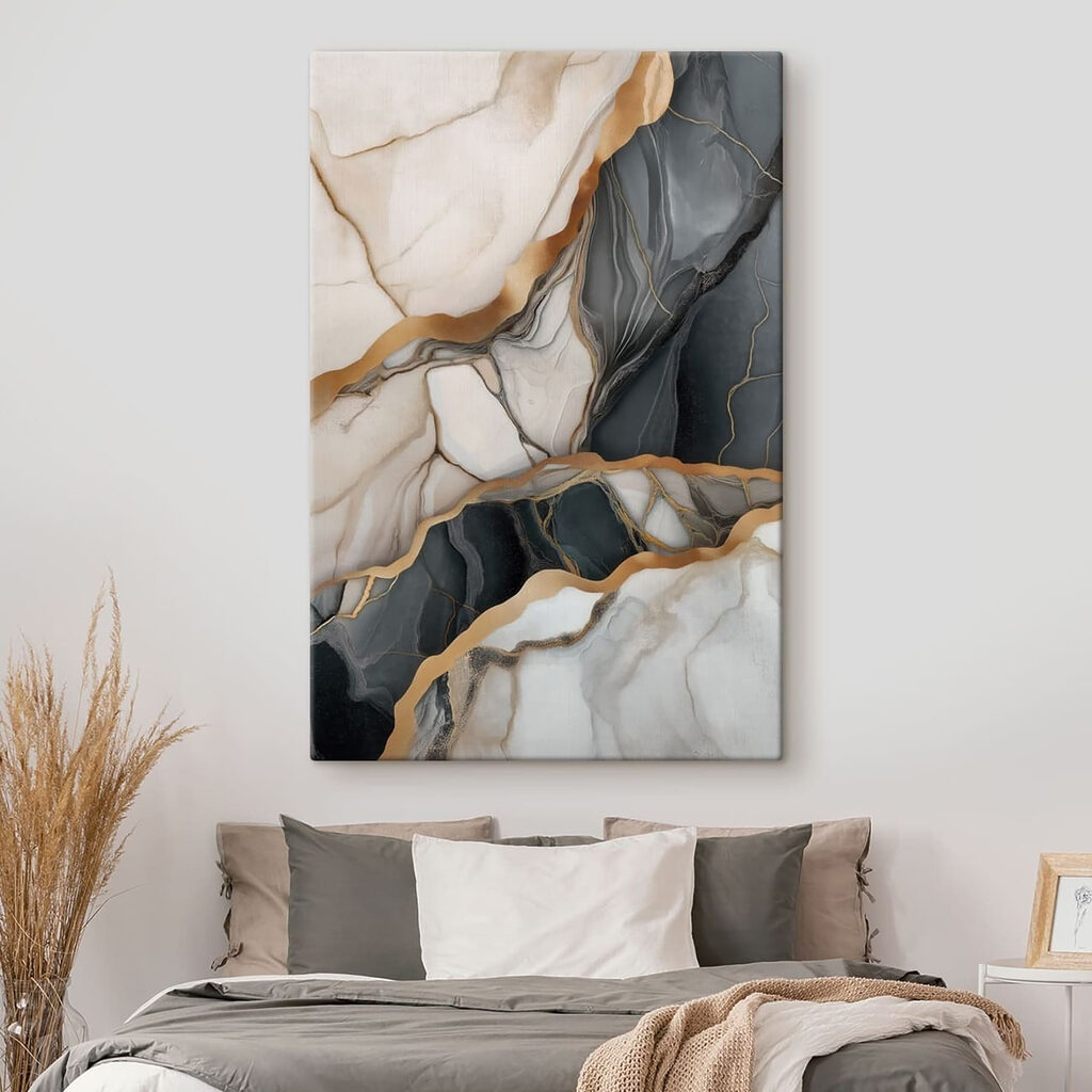 Organic patterns in contrasting colors